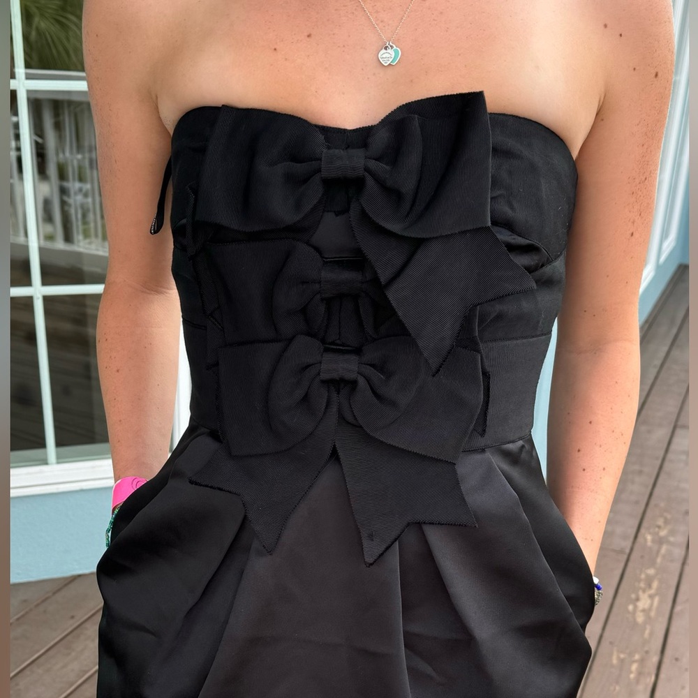 Phoebe Couture fabulous black bow strapless dress with POCKETS! Size 0